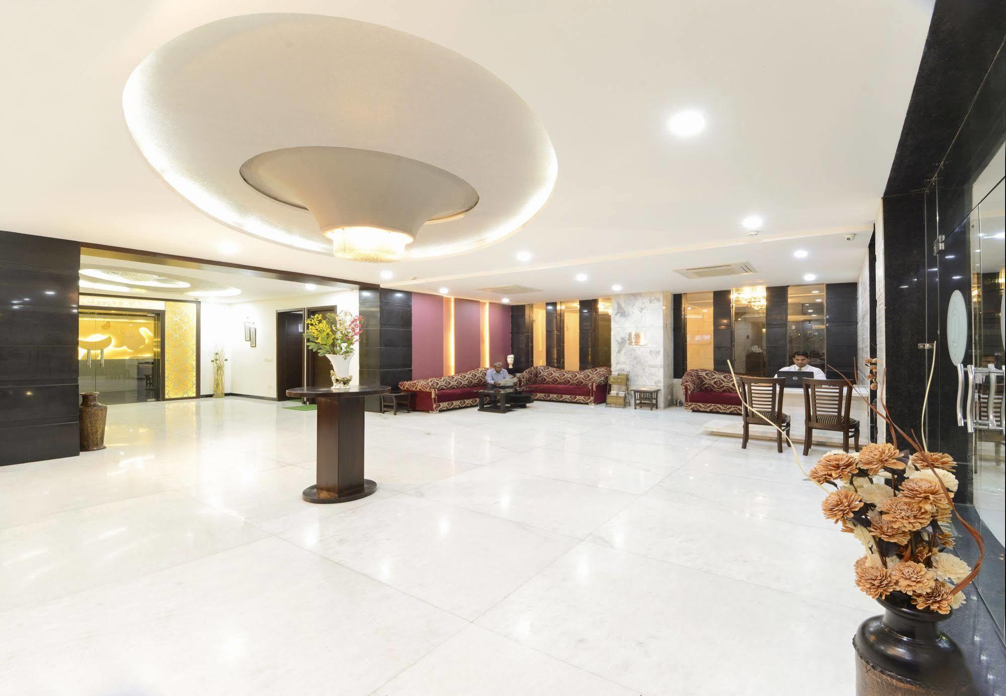 Hotel Crimson Palace Agra  Exterior foto