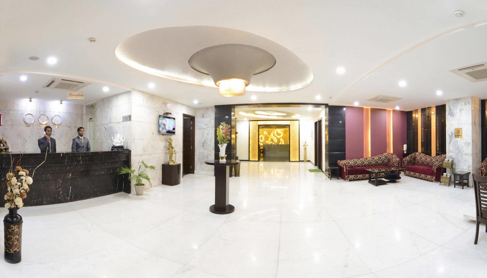 Hotel Crimson Palace Agra  Exterior foto